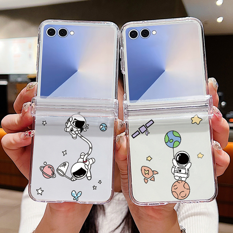 Phone Cases Hard - 宇宙飛行士柄折りたたみ式スマホケース Samsung Galaxy Z Flip 7