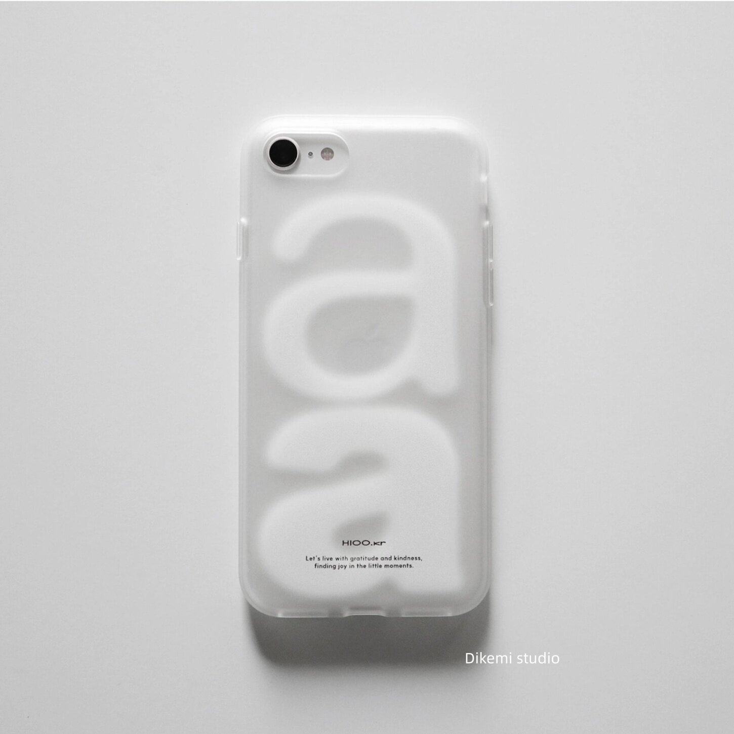 シンプルで面白い可愛い猫柄のMagSafe対応ワイヤレス充電 - Phone Cases Quirky のレビューと価格