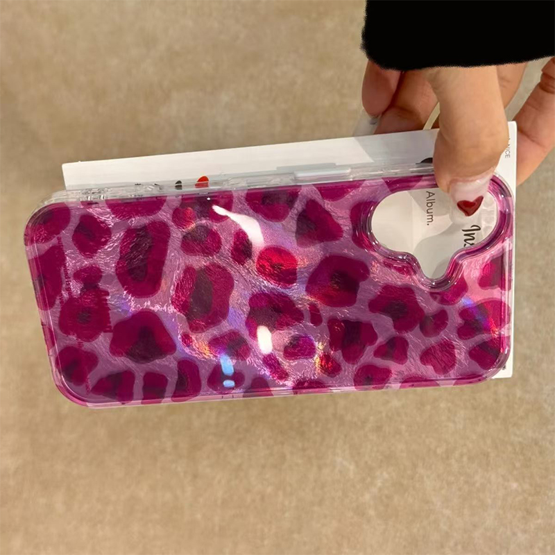パープルレオパード柄のiPhoneケース iPhone 15 - Phone Cases Purple のレビューと価格