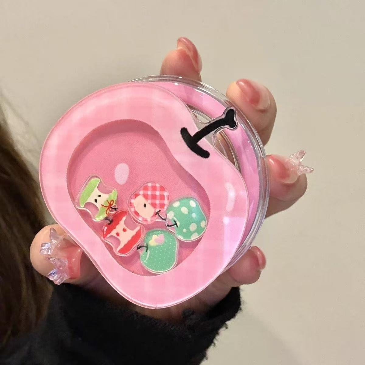 Apple シェイク漫画 Magsafe 電話用磁気グリップ - Phone Cases Quirky のレビューと価格